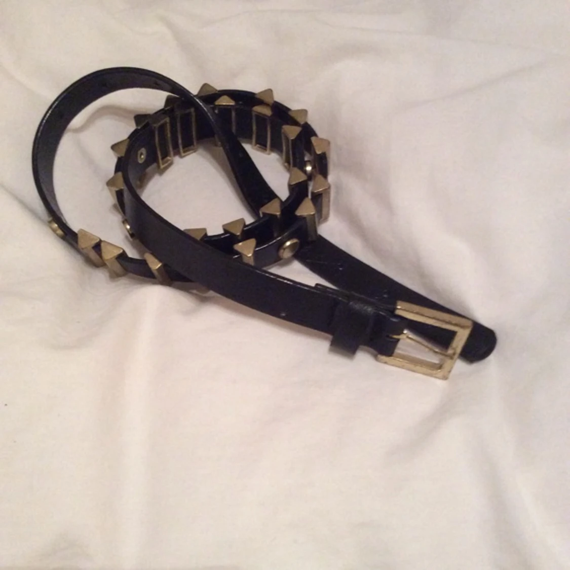 Snyggt skärp från Gina Tricot, använt ett fåtal gånger!