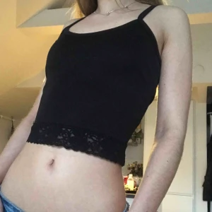  - Topp med spetskant🕷🖤