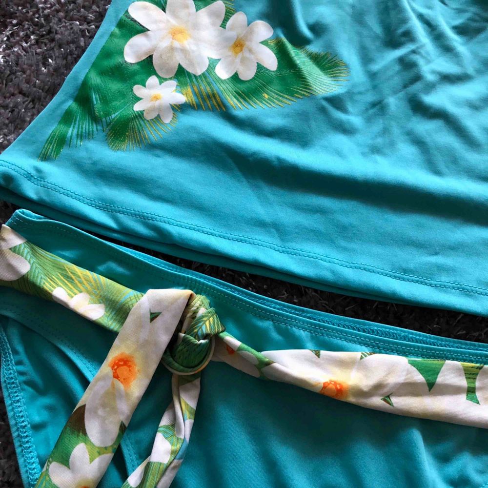 💦Ny baddräkt 🏝 Storlek M Turkos  Plick Second Hand
