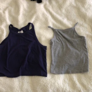 Två linnen med halterneck - Två linnen med halterneck. Båda för 70kr en för 40kr. Frakt betalas av köpare.