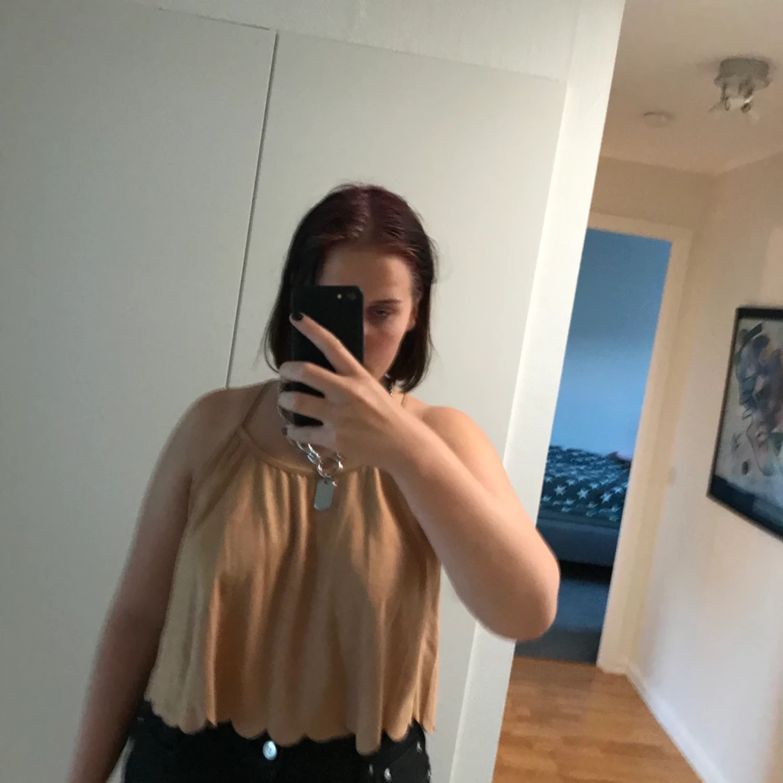 Beiget linne med öpen rygg - 90