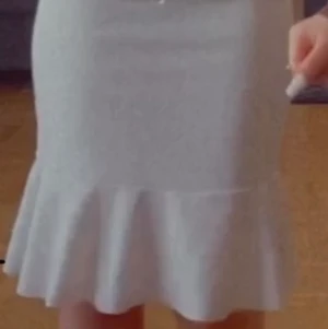 Kjol - Skit snygg kjol i xs från anna field❤️ 50kr + 42 kr frakt om man inte vill mötas upp i Göteborg 