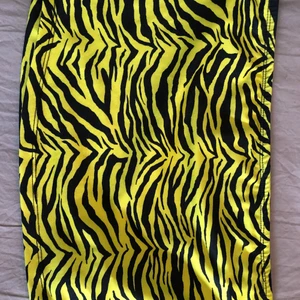 Bandeau Strl S - Aldrig använd, bara testad hemma! Sjukt fin men dock för liten för mig. Startpris 40kr. Buda! 🌻OBS! Du står för frakt om du ej kan mötas