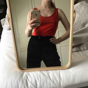  - body från calvin klein jeans, använd 2 gånger