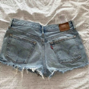  - Shorts Levis, köpta vintage. Passar XS/Liten S. 