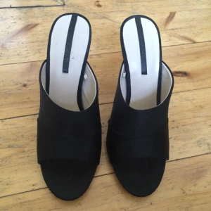 Slip-in skor från Zara. Aldrig använda! - Slip-in skor från Zara. Aldrig använda!