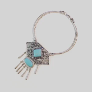  - ✨Halsband ✨Nyskick ✨Pris 50kr ✨Finns på Torpa i Jönköping ✨Skickas mot betalning