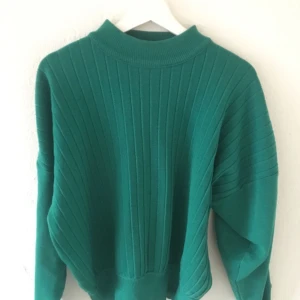  - Stickad tröja från Busnel, fint skick! 