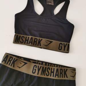 Set från gymshark i storlek S 💖 Knappt användt. Säljer för 400💕