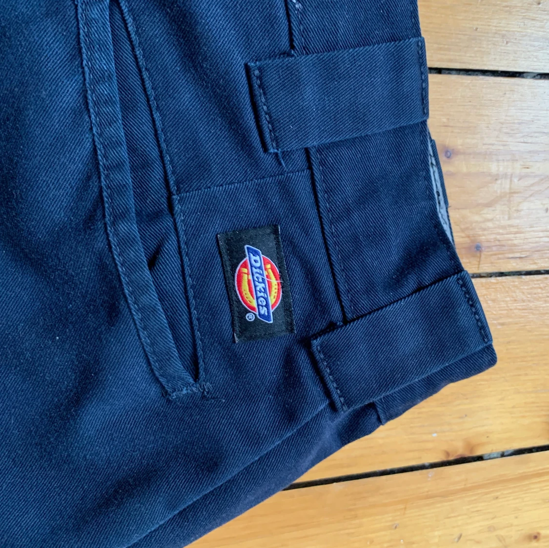 Blå dickies shorts