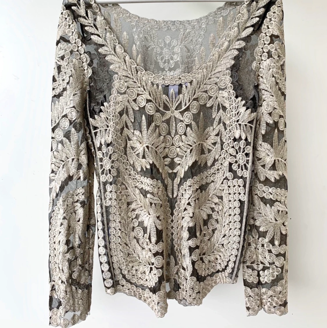 Tröja från Nelly - 90