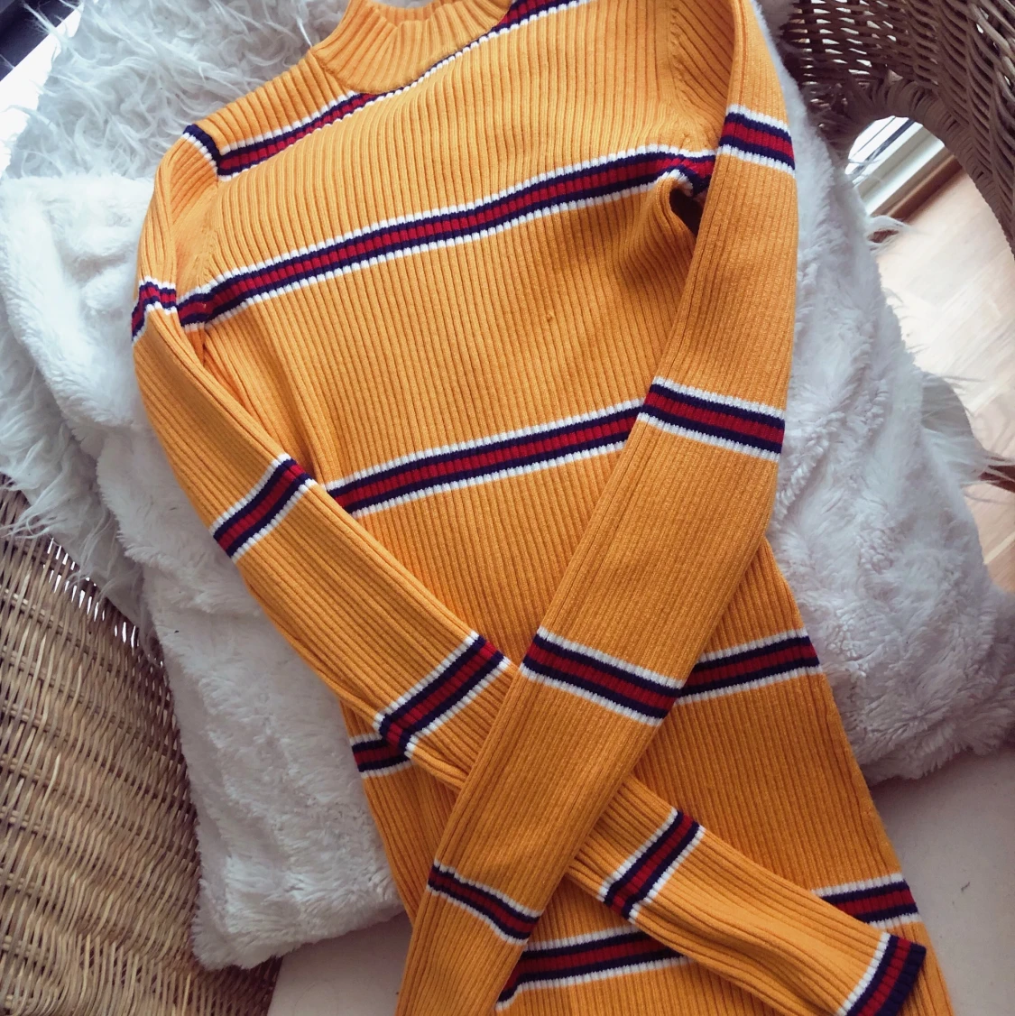 Gul bodycon-klänning