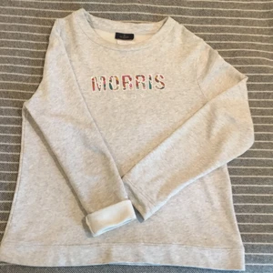 MORRIS sweatshirt, storlek L - Köpt hos Hanzes i Luleå för ungefär 2 år sedan. Använd fåtal gånger, pga för stor storlek. Mycket bra skick.