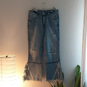 Zara TRF flared jeans - Oanvända, köpta på Zara i Madrid