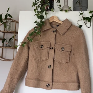 Super cute jacket  - Good condition :) Too small for me 