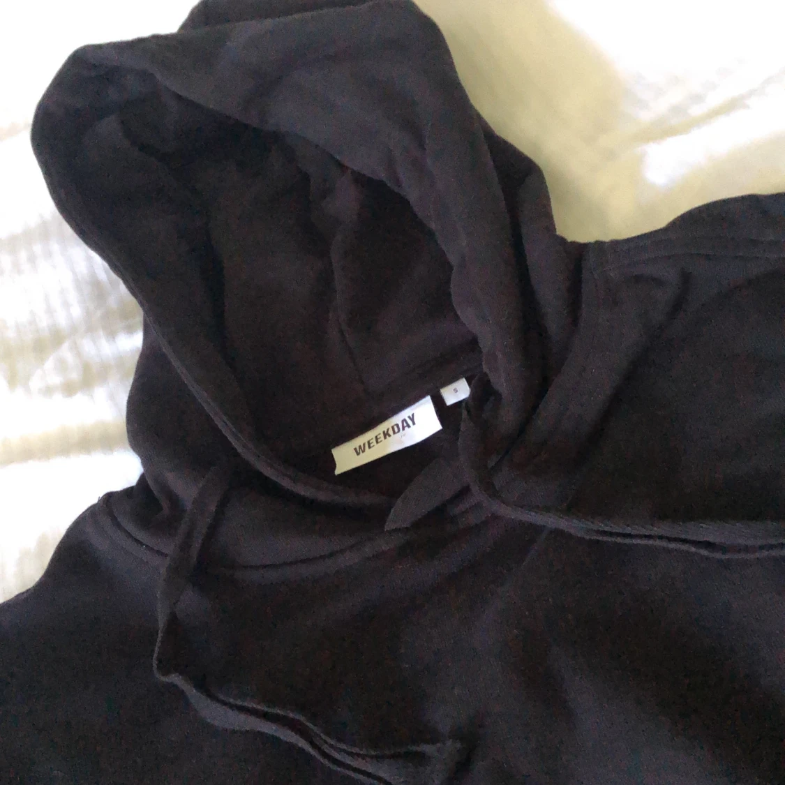 SVART WEEKDAY HOODIE - 90