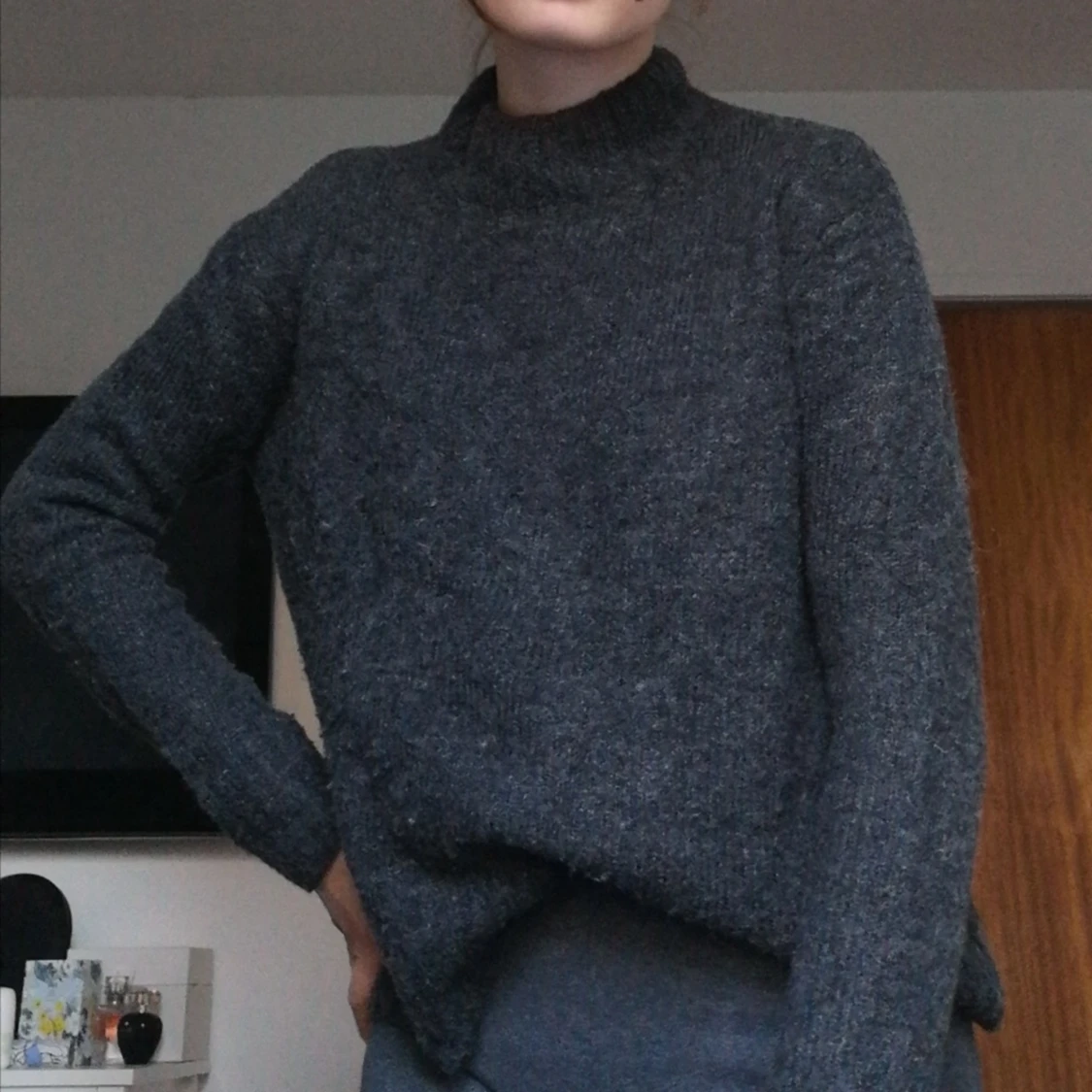 Grå tjocktröja  - 90