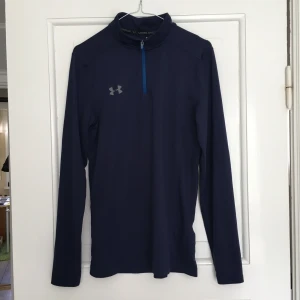 Under Armour tröja herr - Under Armour tröja för man, storlek M. Mkt bra skick!