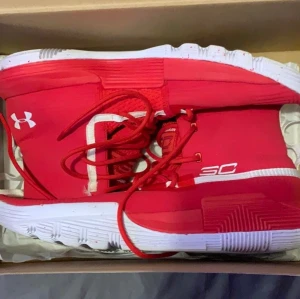 Adidas  - Only serious buyer should text me .+1(561) 328-5617