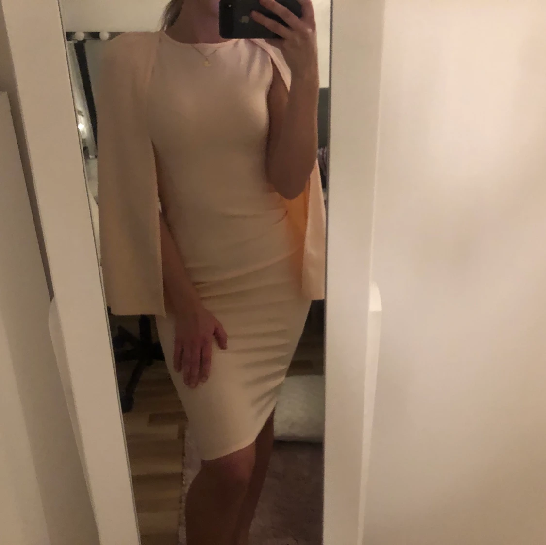 Rosa Cape Midi dress  - 90