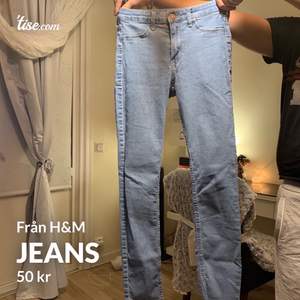 Jeans köpta från H&M använt 2 gånger.