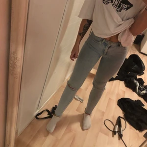 Ljusblåa jeans  - Snygga jeans , som nya