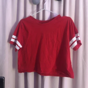 Tröja ifrån Hm - Fick den ifrån en kompis men ej ha längre kommer ej till användning 