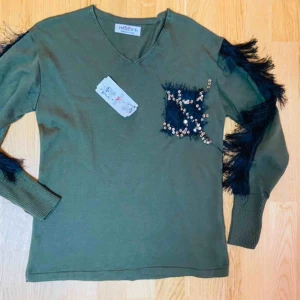  - Ny grön och svart tröja 