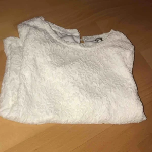  - Fintröja ifrån Cubus 🌸