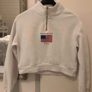  - Vit tröja från hm, använd ett fåtal gånger