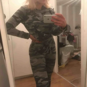  - Mjukis sätt från Madlady, knappt använt så fint skick 🥰