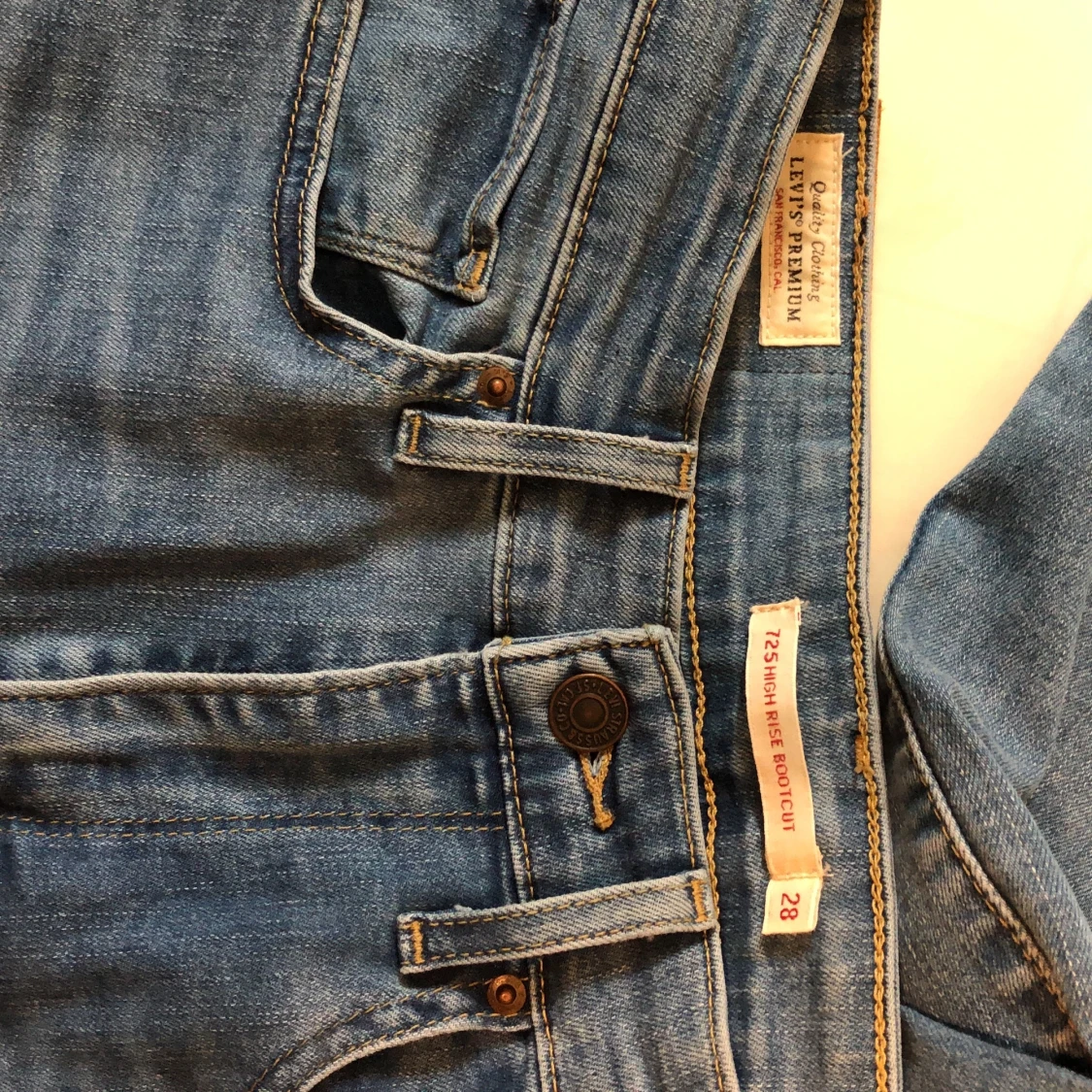 Levi’s premium high rise bootcut. - 91