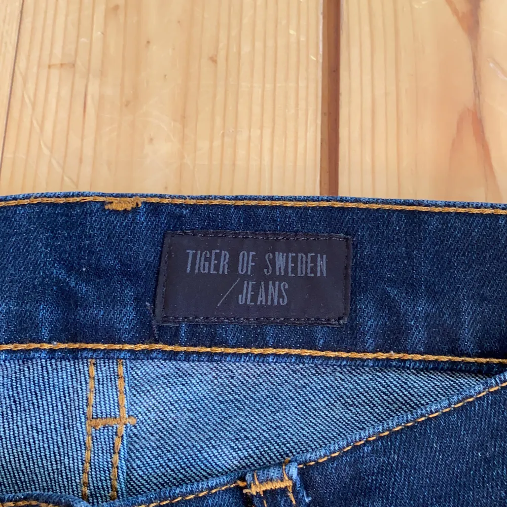 Jeans från Tiger of Sweden. Väldigt bra skick. Frakt tillkommer. Jeans & Byxor.