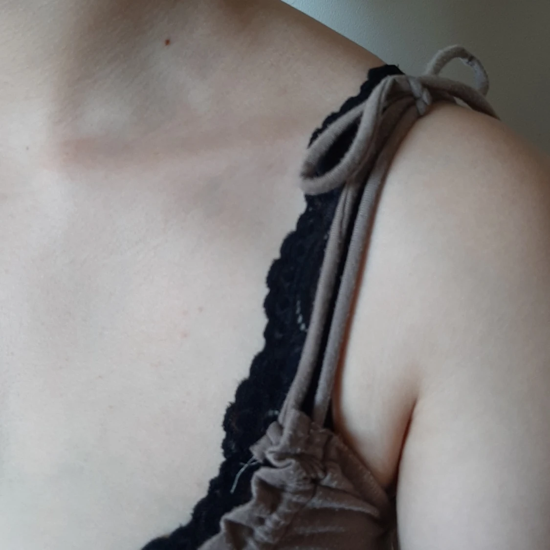 Ljus brun/beige klänning - 91