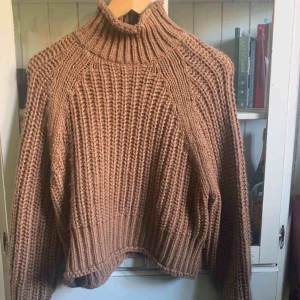  - Stickad tröja från HM