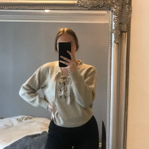 Stickad tröja  - Snygg tröja 