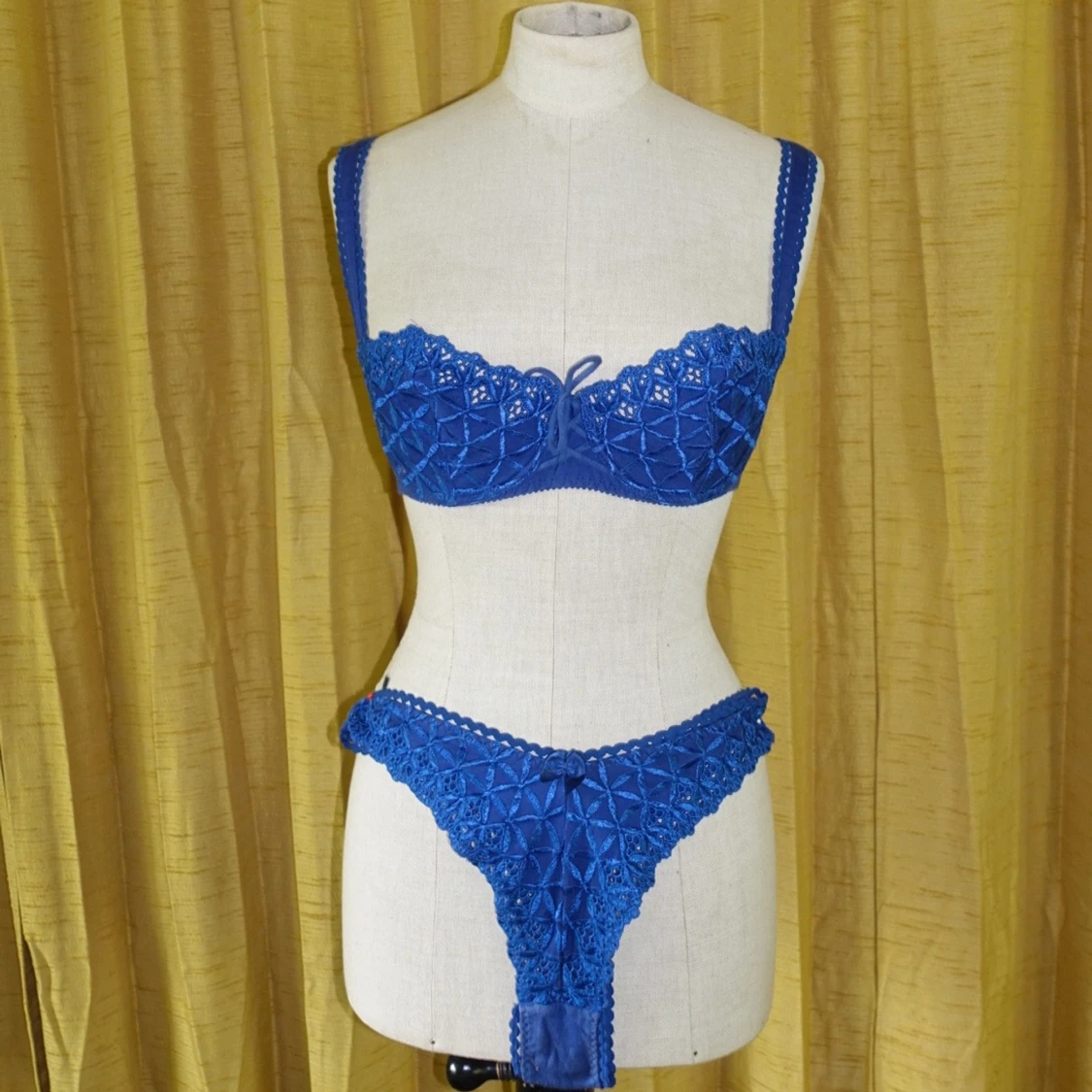 Uuunderbart mörkblått set 