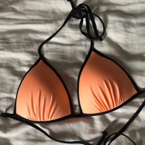 Bikinis - Går att köpa separat, skriv privat med prisförslag 