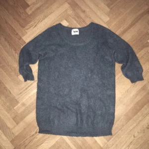  - Acne sweatshirt. Knitted and very soft! Grey. Size M (kind of one size). 