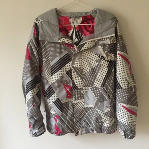  - Volcom vinter jacka strl Small. Som ny, knappt använd. 

