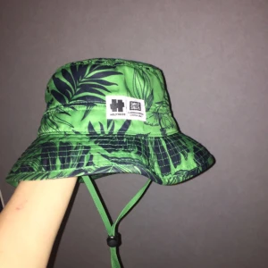  - Dope Bucket hat... säljes pga använder aldrig ✈️