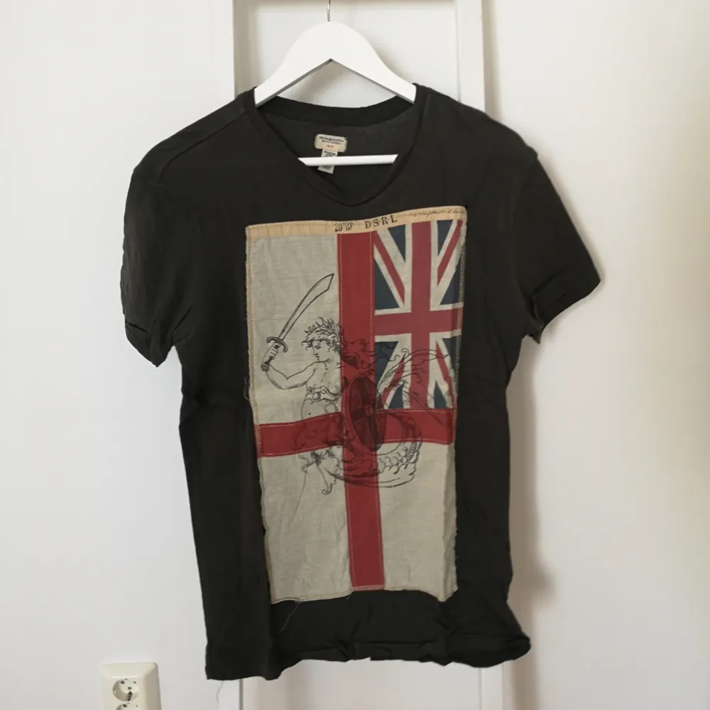 Ralph Lauren, Denim & Supply, T-shirt.   Kan mötas i Stockholmstrakten alternativt betalar köparen för frakten. T-shirts.