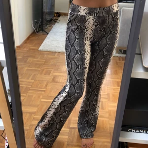  - Byxor i perfekt skick🖤