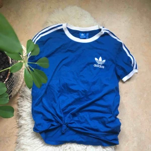  - En superfin oversized t-shirt from adidas! 