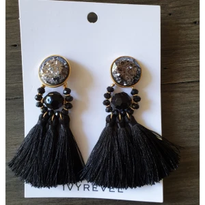  - Örhängen ifrån Ivyrevel. Riktigt fina och maffiga! 