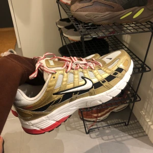 Nike P-6000 - Använda 2 gånger (skolåda följer inte med)