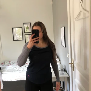 Långärmad tröja storlek S - Långärmad tröja från Hollister