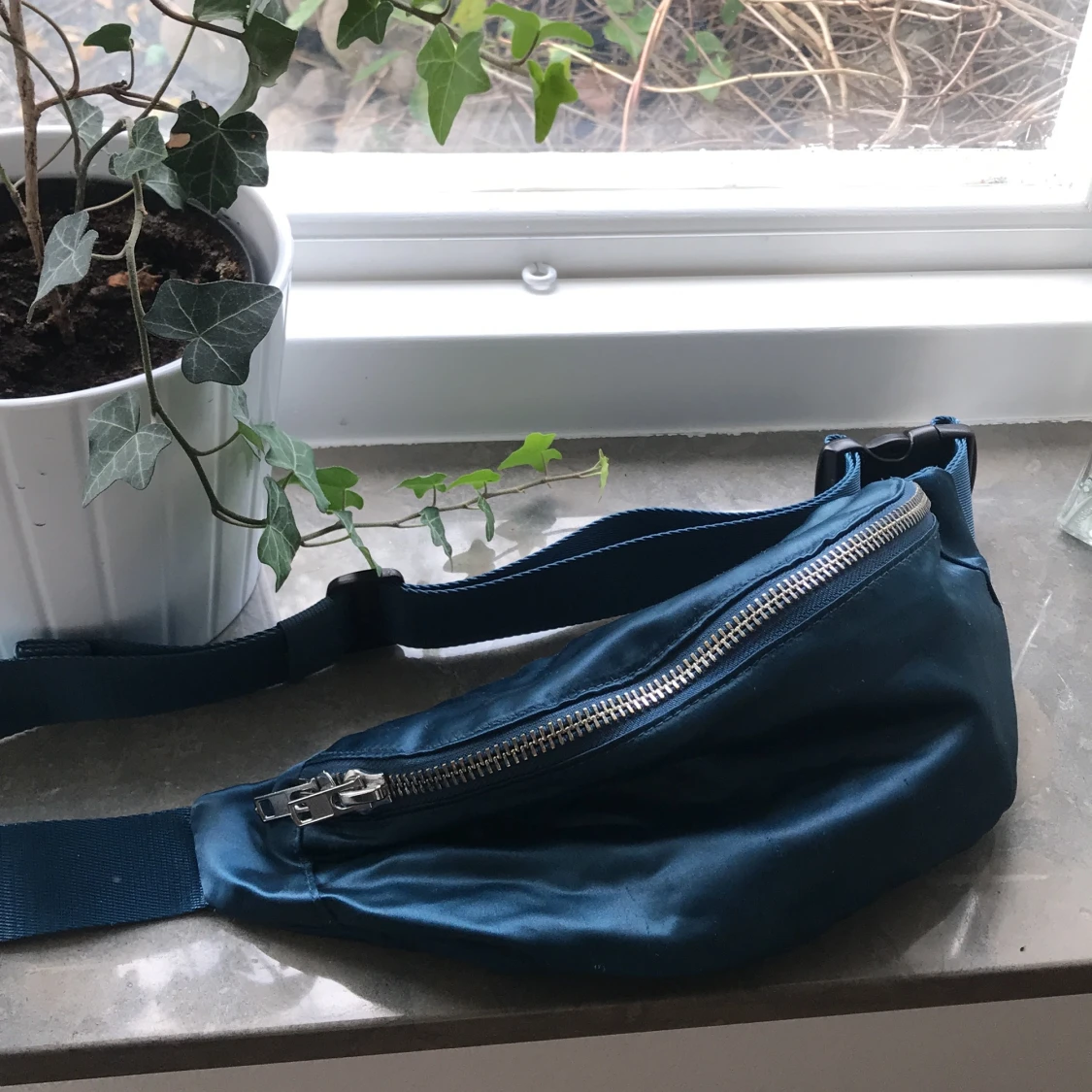 Mörkblå Fanny pack!💙 - 90