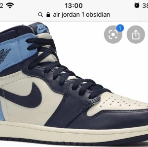 Air Jordan 1 OG obsidian  - Jag funderar på att sälja mina air Jordan 1 OG obsidian i storlek 39. Skorna är använda (kan skicka bild) men vill se om det finns ett intresse och vad folk hade varit villiga att betala!