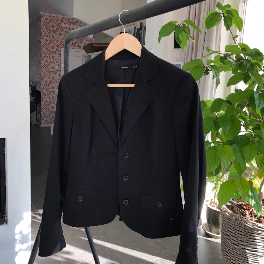 Svart kavaj från InWear - 90